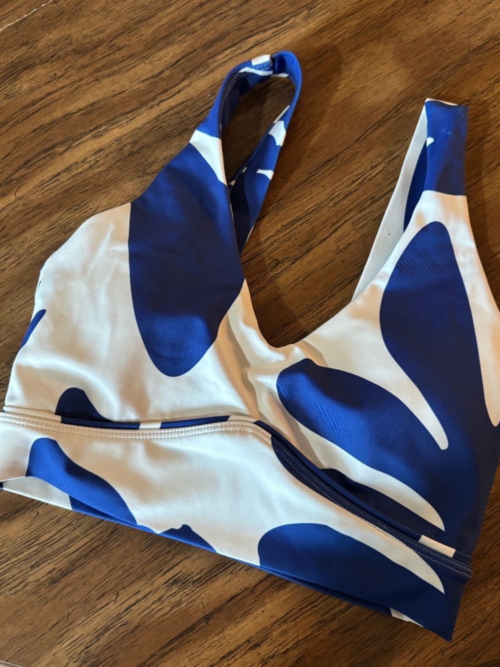 WILO sports bra - tropical blue and white
